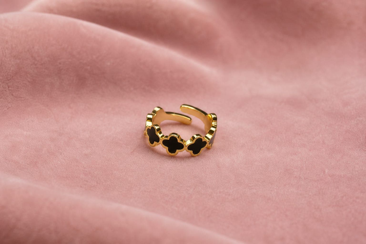 Adjustable Black Clover Ring — photo 3